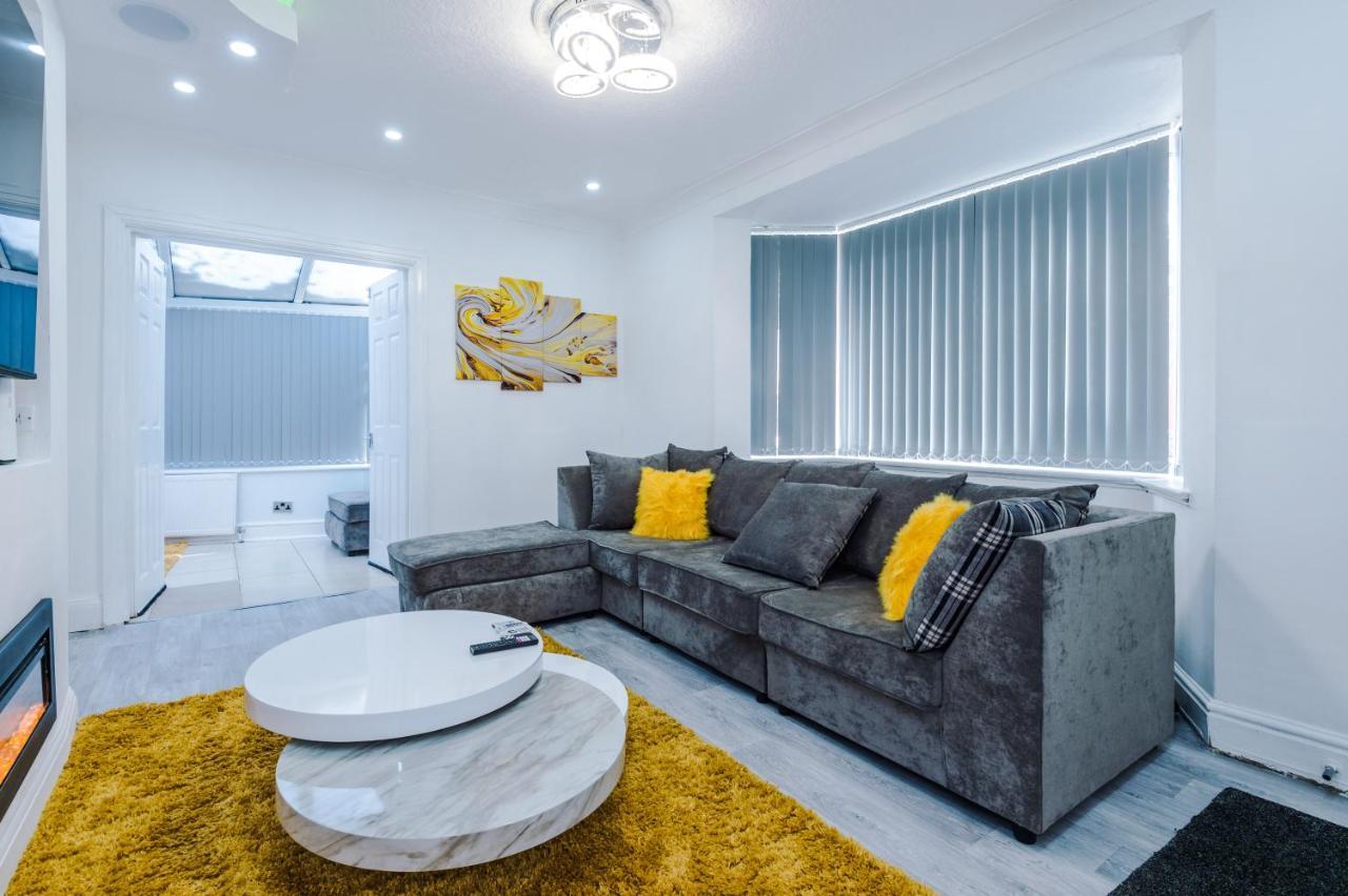 Nice Three Bedroom House In Manchester Ngoại thất bức ảnh